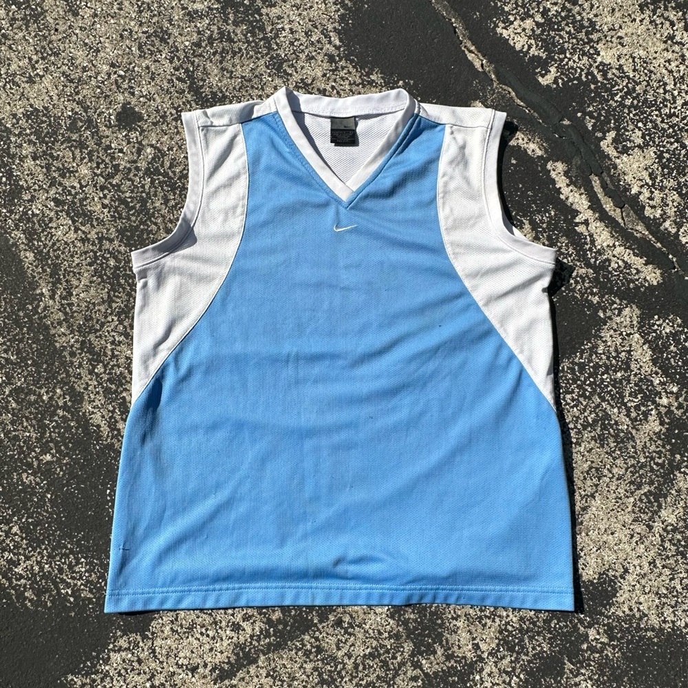 Y2K NIKE center swoosh active tank